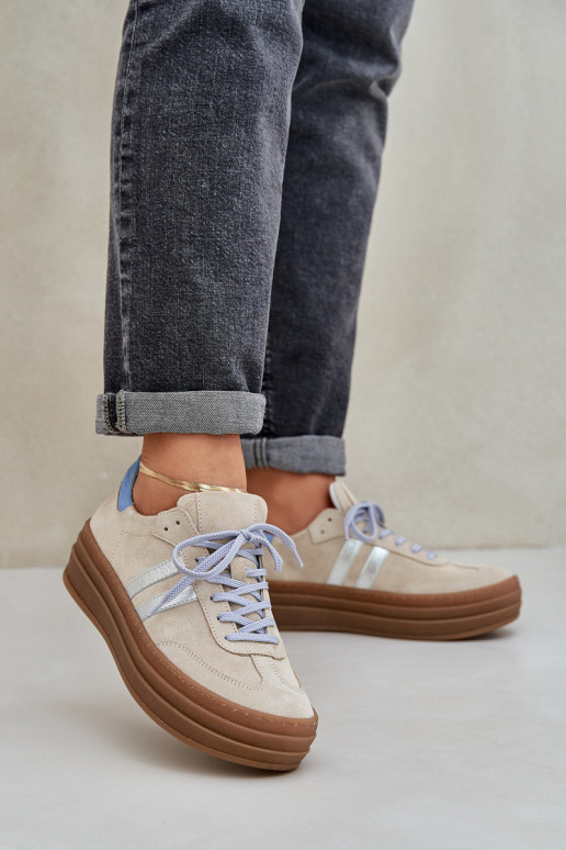 Zazoo N1068S4 Scarpe modello Sneakers in camoscio con una piattaforma beige Zazoo N1068S4 Scarpe modello Sneakers in camoscio con una piattaforma beige