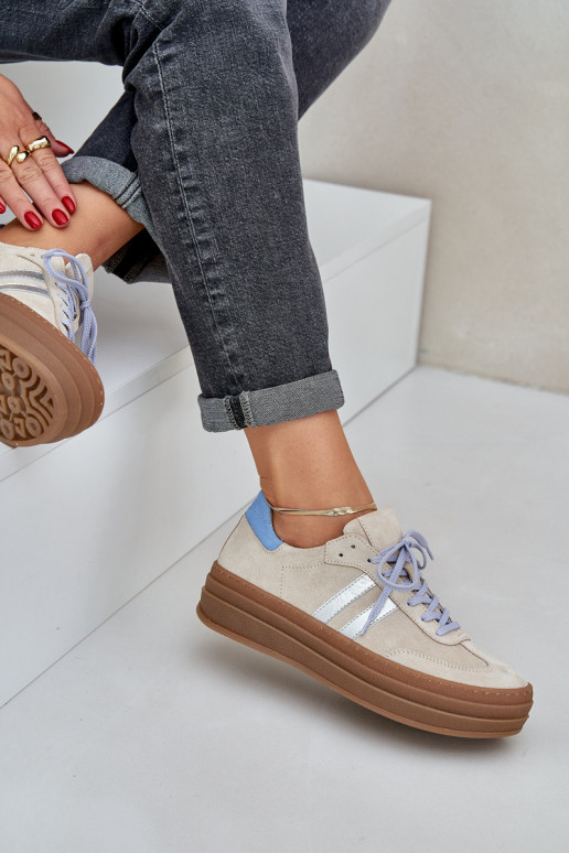 Zazoo N1068S4 Scarpe modello Sneakers in camoscio con una piattaforma beige Zazoo N1068S4 Scarpe modello Sneakers in camoscio con una piattaforma beige