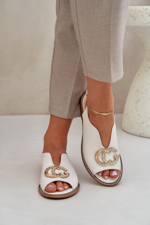 Sandali da donna con tacchi larghi con ornamenti Laura Messi 2865 colore avorio Sandali da donna con tacchi larghi con ornamenti Laura Messi 2865 colore avorio