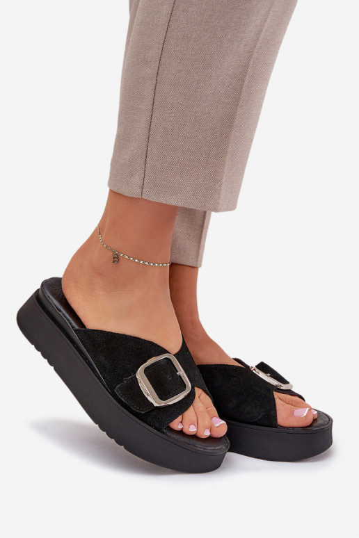 Pantofole da donna in pelle scamosciata con fibbie con una piattaforma Zazoo 3019 colore nero Pantofole da donna in pelle scamosciata con fibbie con una piattaforma Zazoo 3019 colore nero