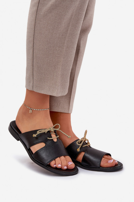 Pantofole in pelle Femminile con tacchi larghi Zazoo 3022 colore nero Pantofole in pelle Femminile con tacchi larghi Zazoo 3022 colore nero