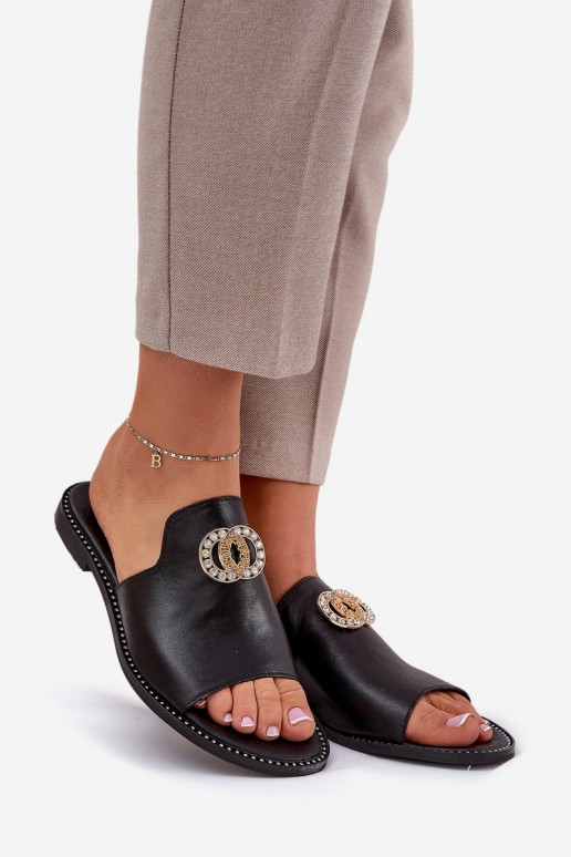 Stile elegante Pantofole in pelle Femminile con ornamenti Zazoo 3008 colore nero Stile elegante Pantofole in pelle Femminile con ornamenti Zazoo 3008 colore nero