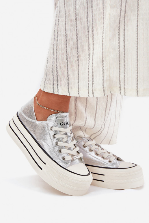 Pelle Scarpe per il tempo libero con una piattaforma GOE RR2N4108 color argento Pelle Scarpe per il tempo libero con una piattaforma GOE RR2N4108 color argento