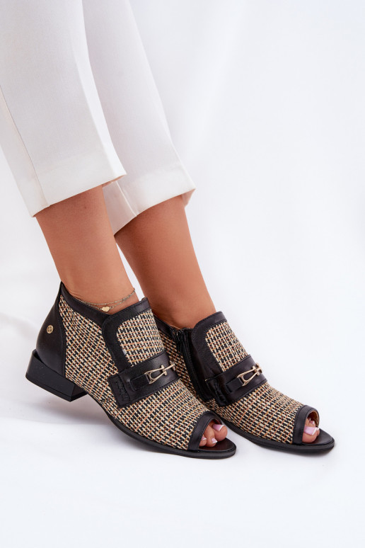 Pelle Stivali da donnaOdkrytymi Palcami Deveciejka 06934-39/00-1 Nero e-beige Pelle Stivali da donnaOdkrytymi Palcami Deveciejka 06934-39/00-1 Nero e-beige