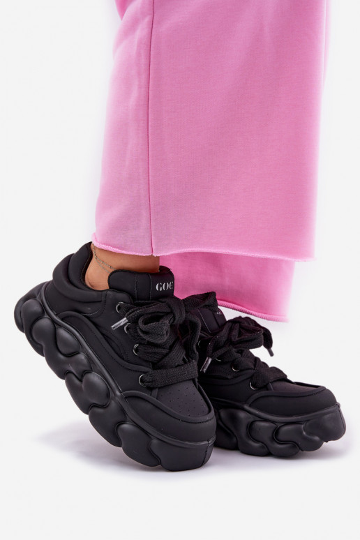 Pelle Scarpe modello sneakers Femminile con una piattaforma GOE RR2N4044 colore nero