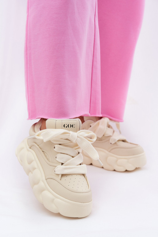 Pelle Scarpe modello sneakers Femminile con una piattaforma GOE RR2N4043 beige Pelle Scarpe modello sneakers Femminile con una piattaforma GOE RR2N4043 beige