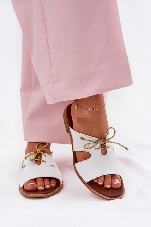 Pantofole in pelle Femminile con tacchi larghi Zazoo 3022 Colore bianco Pantofole in pelle Femminile con tacchi larghi Zazoo 3022 Colore bianco