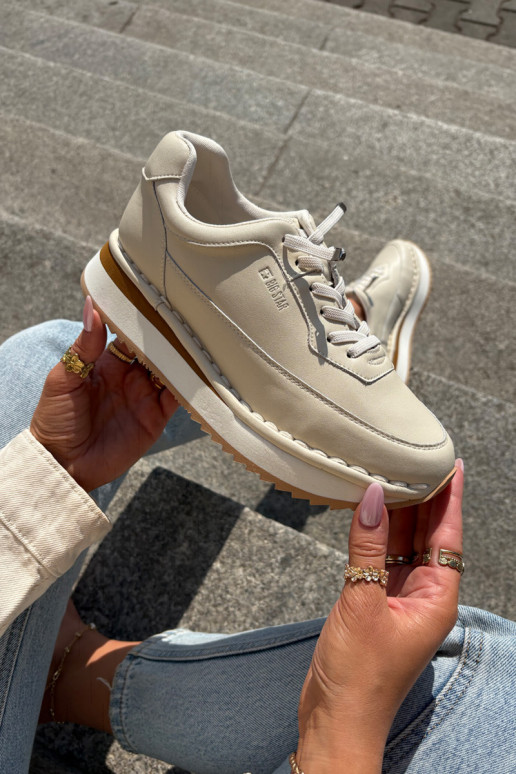 Pelle Scarpe modello sneakers Femminile con una piattaforma Big Star RR274A334 beige