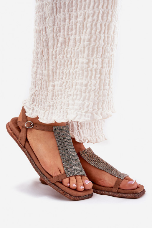 isoscele Stile elegante Sandali da donna con gli occhi lucenti Artiker 56C1365 colore marrone isoscele Stile elegante Sandali da donna con gli occhi lucenti Artiker 56C1365 colore marrone