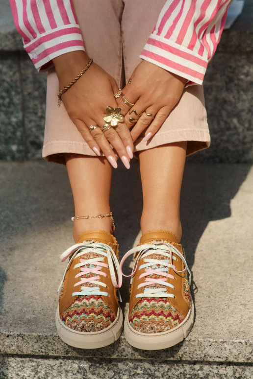 Femminile Pelle scarpe Deveciejka 05850-29 Colori differenti