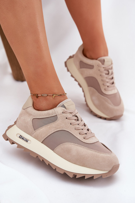 dalla pelle scamosciata Scarpe modello sneakers con una piattaforma Femminile Big Star RR274897 HI-POLY SYSTEM beige