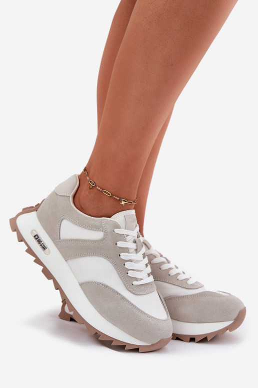 dalla pelle scamosciata Scarpe modello sneakers con una piattaforma Femminile Big Star RR274896 HI-POLY SYSTEM Bianco-colore gri dalla pelle scamosciata Scarpe modello sneakers con una piattaforma Femminile Big Star RR274896 HI-POLY SYSTEM Bianco-colore gri