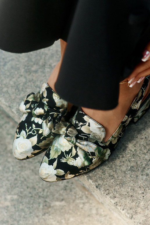 Pelle Scarpe con fiori con nastri N6539-44 colore nero