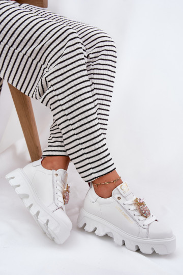 Scarpe sportive in pelle decorate con spilla ananas CheBello 4651 bianche 2