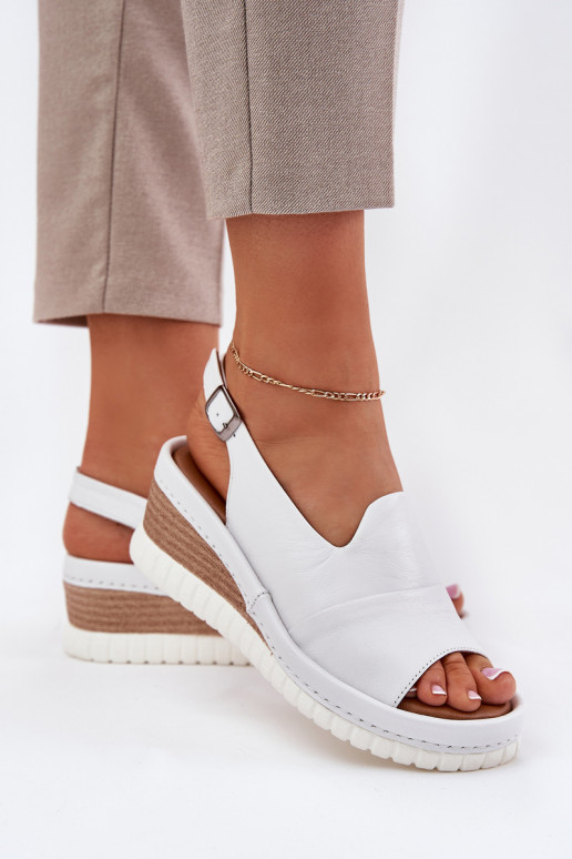 Sandali da donna Pelle Su un cuneo Artiker 56C0918 Colore bianco