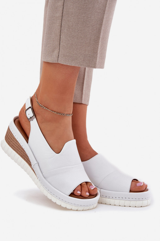 Sandali da donna Pelle Su un cuneo Artiker 56C0918 Colore bianco