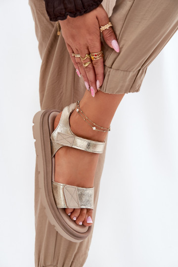 Sandali da donna Femminile con una piattaforma Zazoo 40443 colore dorato