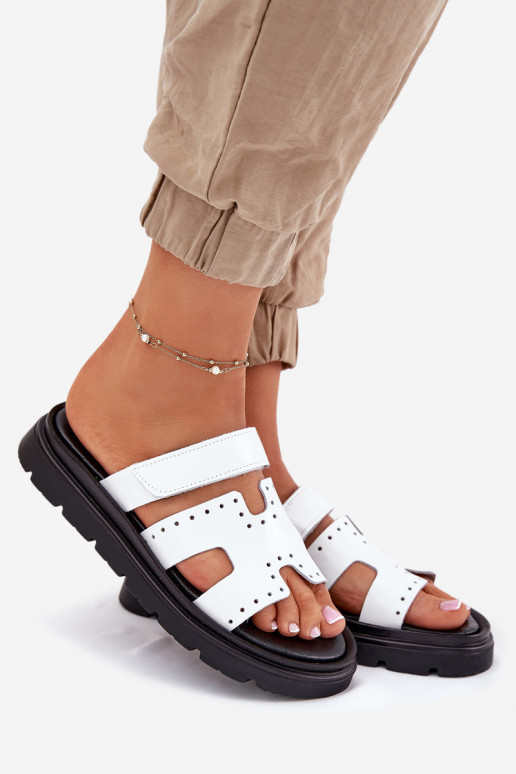 con effetto vernice Pantofole da donnaAbilitatoturalnej Skóry con una piattaforma Zazoo 40440 Colore bianco con effetto vernice Pantofole da donnaAbilitatoturalnej Skóry con una piattaforma Zazoo 40440 Colore bianco