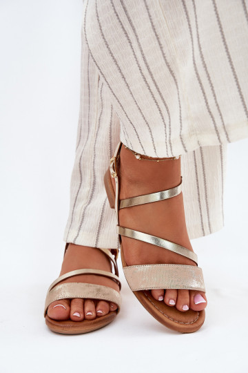 Sandali da donna Femminile con tacchi larghi Deveciejka 06966-25 colore dorato