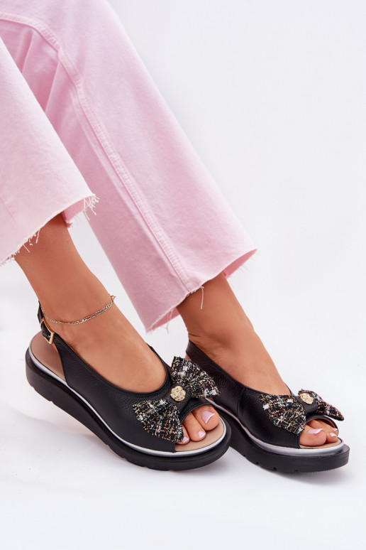 Sandali da donna Femminile Su un cuneo con nastri Zazoo 1882 colore nero Sandali da donna Femminile Su un cuneo con nastri Zazoo 1882 colore nero