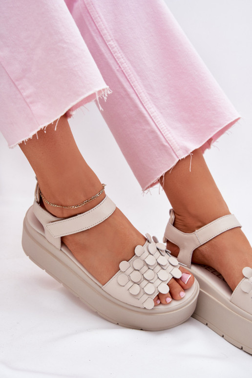 Sandali da donna Femminile con una piattaforma CheBello 4701 beige Sandali da donna Femminile con una piattaforma CheBello 4701 beige