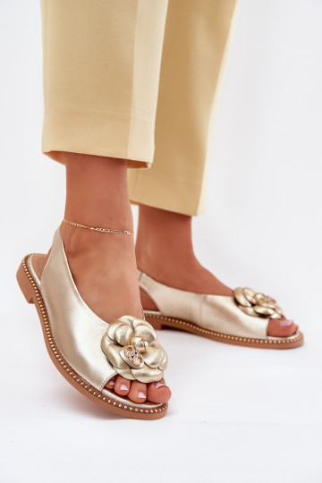 Sandali in pelle dorati con ornamenti e suola piatta CheBello 4642