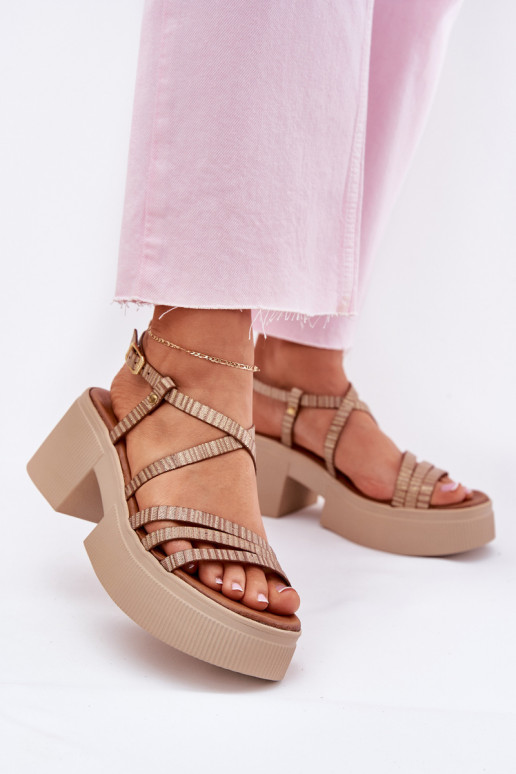 Sandali da donna Femminile Deveciejka 06990-25 colore dorato