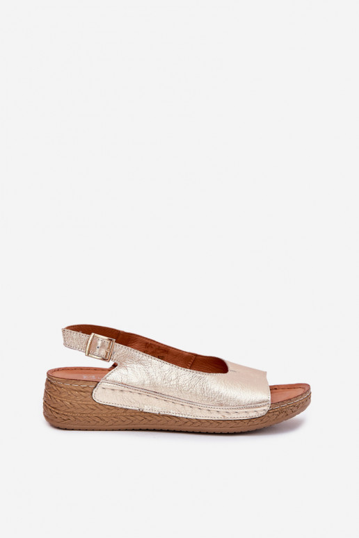 Sandali da donna Femminile Su un cuneo Deveciejka L7069 -25 colore dorato Sandali da donna Femminile Su un cuneo Deveciejka L7069 -25 colore dorato