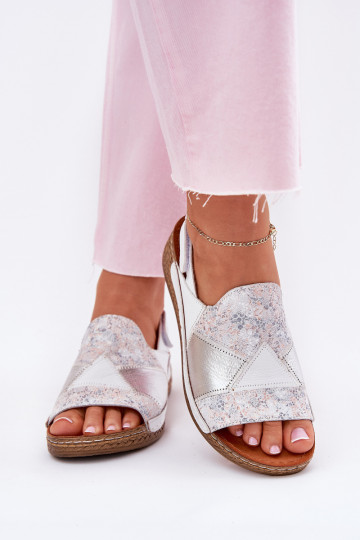 Sandali da donna Femminile Su un cuneo Con treccia Deveciejka L7067-11 Colore bianco 2