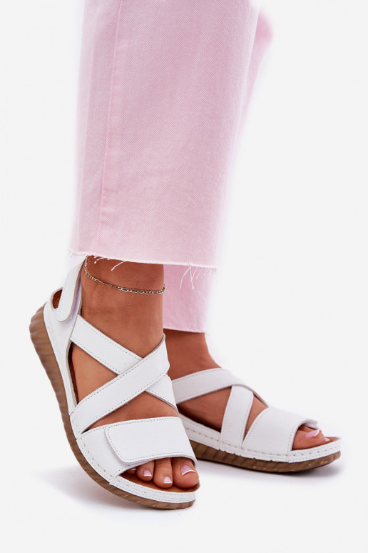 Sandali da donna Femminile con chiusure adesive Deveciejka L6848-11 Colore bianco Sandali da donna Femminile con chiusure adesive Deveciejka L6848-11 Colore bianco