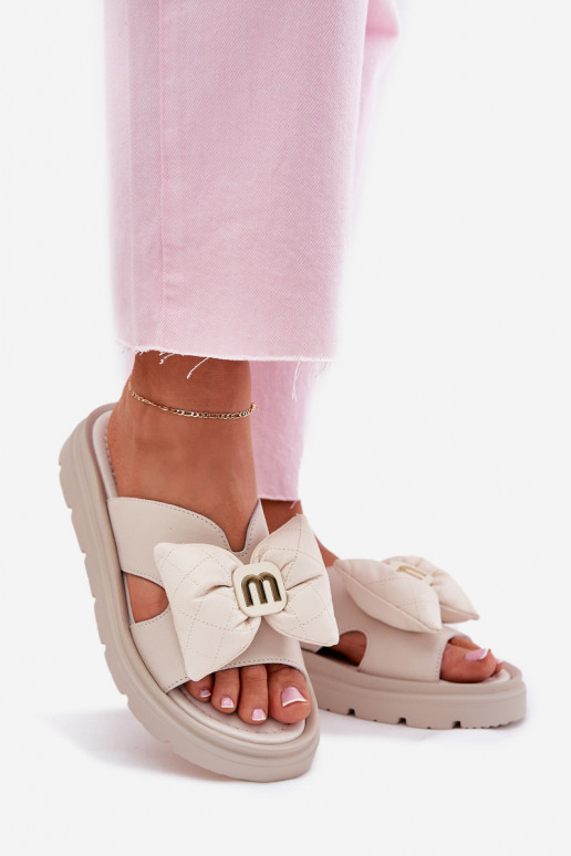 Pantofole in pelle Femminile con una piattaforma con nastri CheBello 4647 beige Pantofole in pelle Femminile con una piattaforma con nastri CheBello 4647 beige