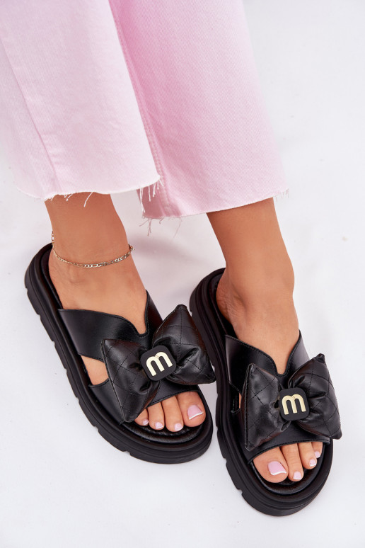 Pantofole in pelle Femminile con una piattaforma con nastri CheBello 4647 colore nero Pantofole in pelle Femminile con una piattaforma con nastri CheBello 4647 colore nero