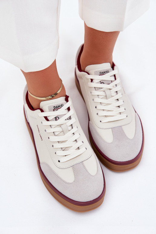 Pelle Femminile Scarpe modello sneakers Daniel Lopez Just Dare SS2D4008 Bianco-colore grigio Pelle Femminile Scarpe modello sneakers Daniel Lopez Just Dare SS2D4008 Bianco-colore grigio