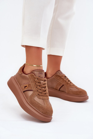 Pelle Femminile Scarpe modello sneakers con una piattaforma Daniel Lopez Just Dare SS2D4005 colore marrone