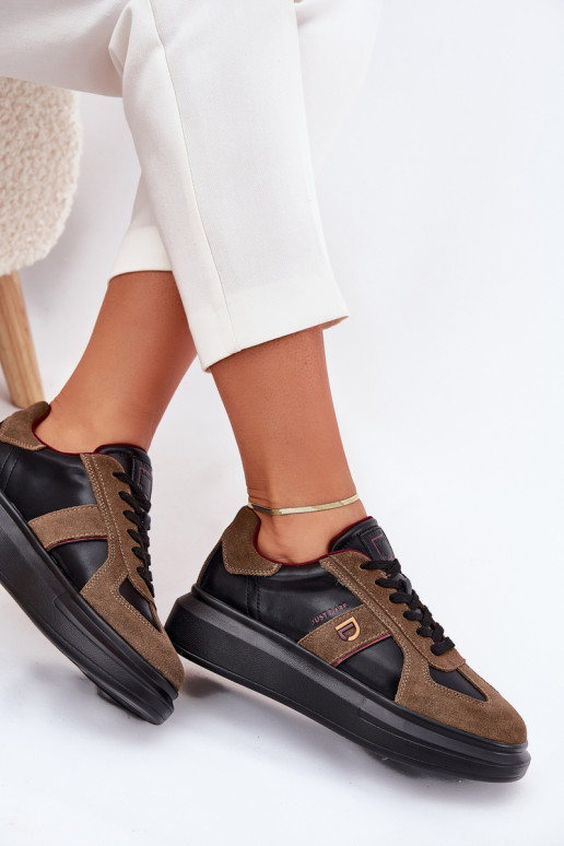 Pelle Femminile Scarpe modello sneakers con una piattaforma Daniel Lopez Just Dare SS2D4001 colore nero Pelle Femminile Scarpe modello sneakers con una piattaforma Daniel Lopez Just Dare SS2D4001 colore nero