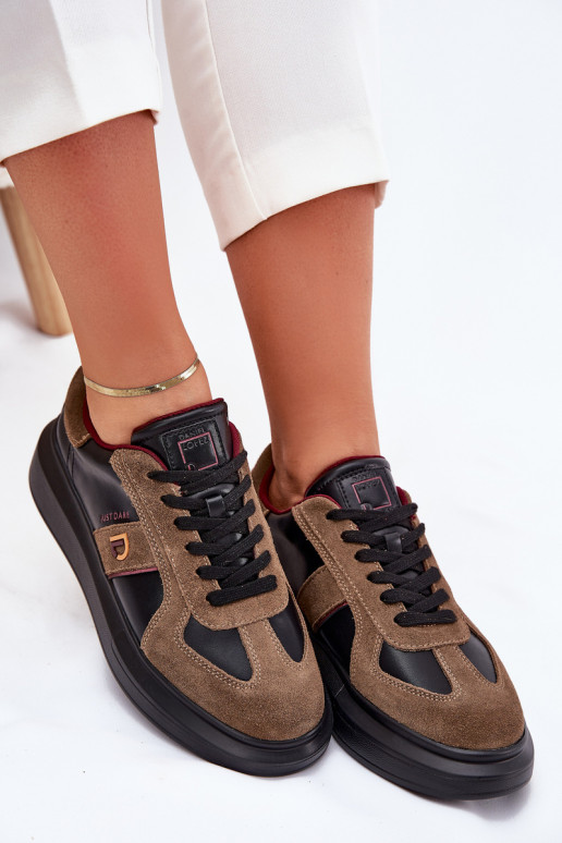 Pelle Femminile Scarpe modello sneakers con una piattaforma Daniel Lopez Just Dare SS2D4001 colore nero Pelle Femminile Scarpe modello sneakers con una piattaforma Daniel Lopez Just Dare SS2D4001 colore nero