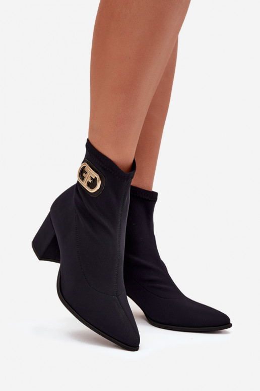 Stivali da donna Ze colore doratom Detalem Zazoo 3128 colore nero