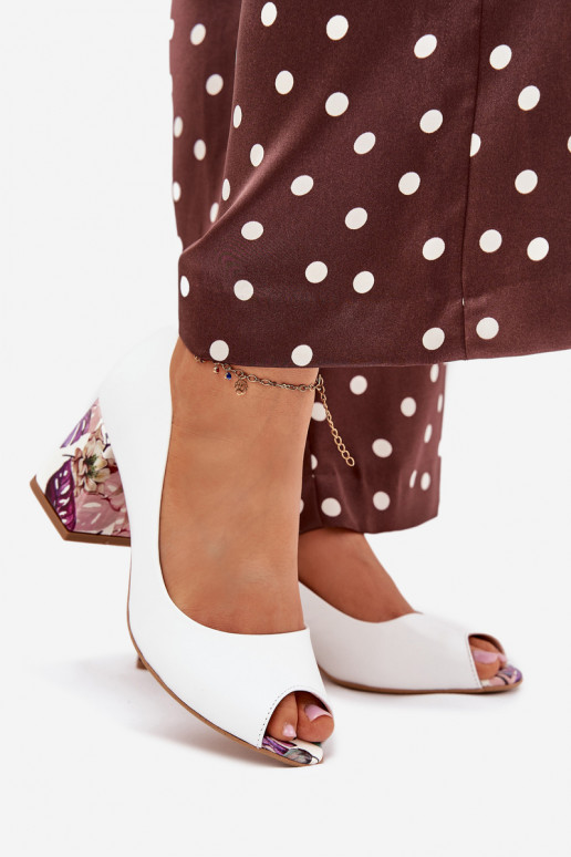 Pelle Scarpe con tacchi decorati LeAski Shoes 2608/K Colore bianco Pelle Scarpe con tacchi decorati LeAski Shoes 2608/K Colore bianco