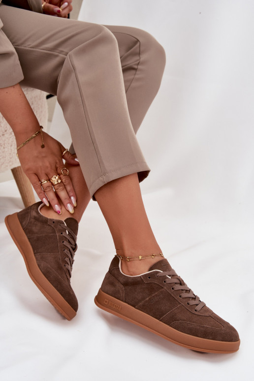dalla pelle scamosciata Scarpe modello sneakers Femminile Big Star SS274676 HI-POLY SYSTEM colore marrone dalla pelle scamosciata Scarpe modello sneakers Femminile Big Star SS274676 HI-POLY SYSTEM colore marrone