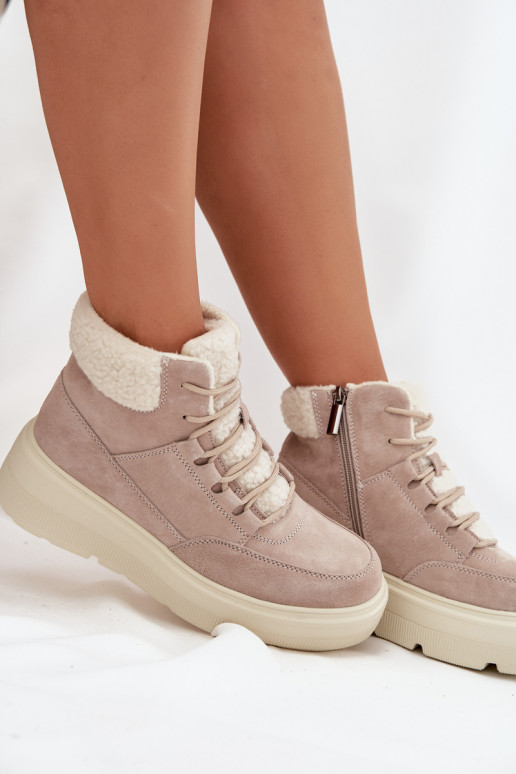 dalla pelle scamosciata Stivali da neve Femminile con riscaldamento con una piattaforma Vinceza 95354 beige