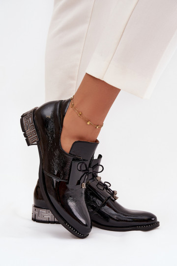 con effetto vernice scarpe Femminile Con tacco basso con nastri Zazoo 1399 colore nero