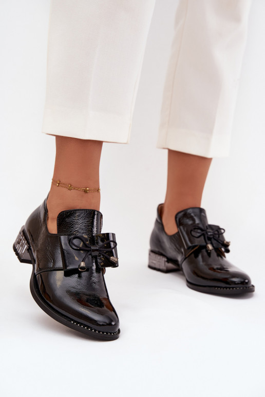 con effetto vernice scarpe Femminile Con tacco basso con nastri Zazoo 1399 colore nero