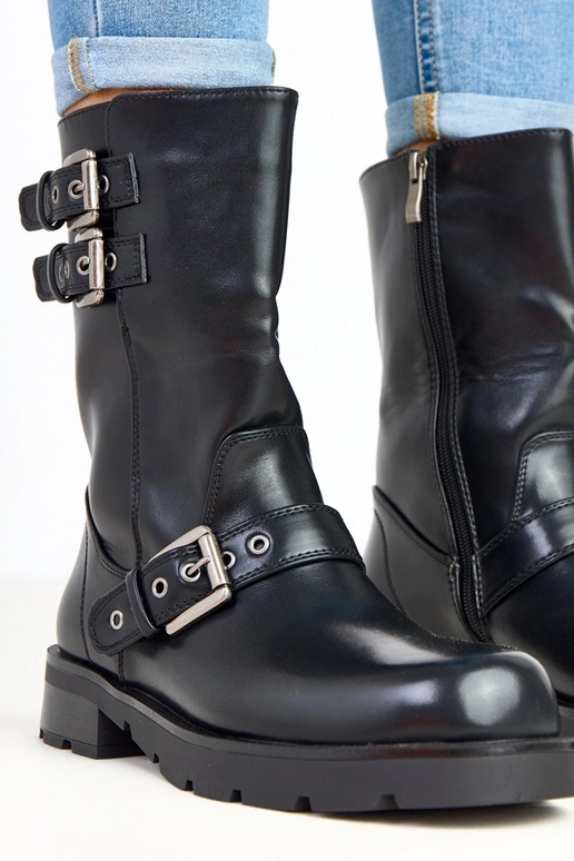 Stivaletti neri con piattaforma e... Stivaletti neri con piattaforma e...