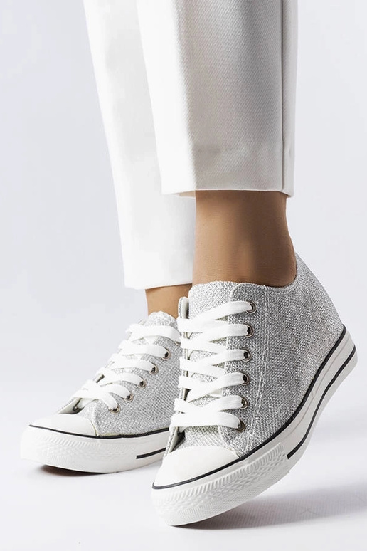 Sneakers argentate lucide con... Sneakers argentate lucide con...