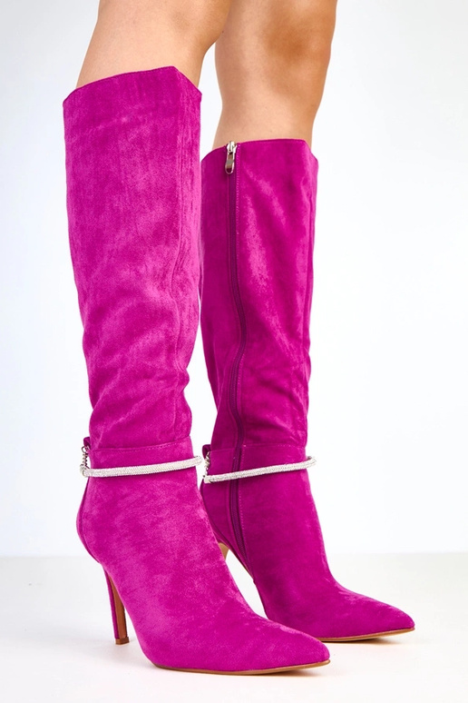 Stivali viola in camoscio con catena... Stivali viola in camoscio con catena...