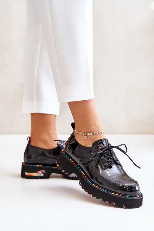 con effetto vernice scarpe Femminile con lacci Artiker 55C0497 colore nero con effetto vernice scarpe Femminile con lacci Artiker 55C0497 colore nero