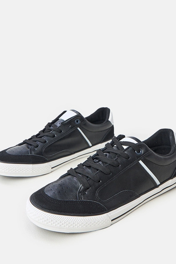 Sneakers nere neri con dettagli bianchi William