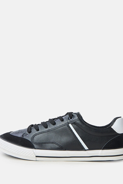 Sneakers nere neri con dettagli...