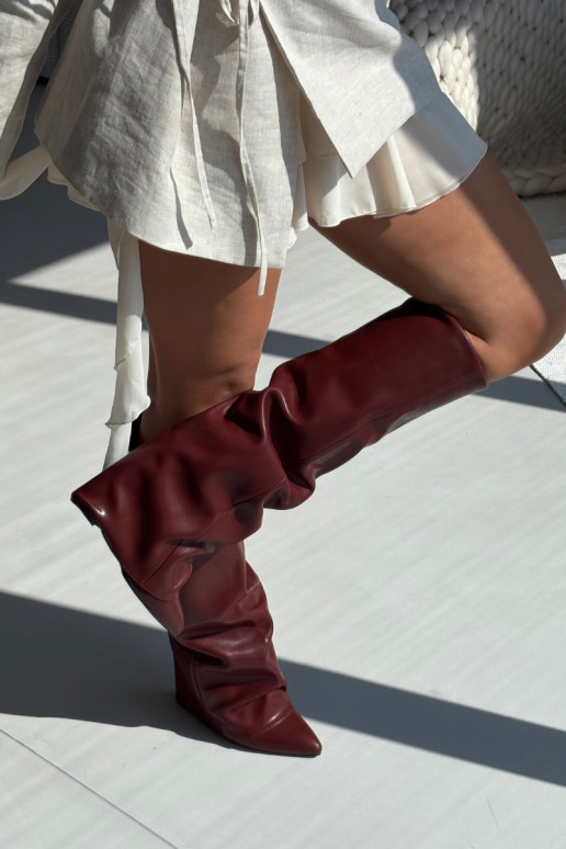 Stivali alti da donna riscaldati con cholewa cucita e tacchi, bordeaux, Elivira