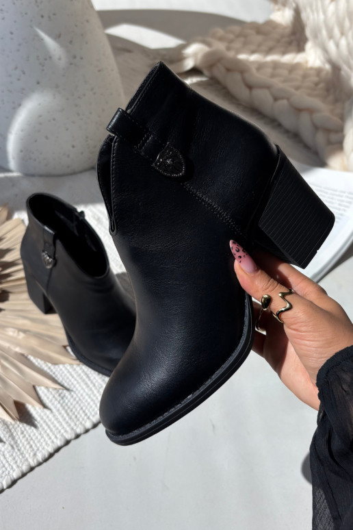 Stivaletti da donna foderati in eco-pelle nera Talienne Stivaletti da donna foderati in eco-pelle nera Talienne